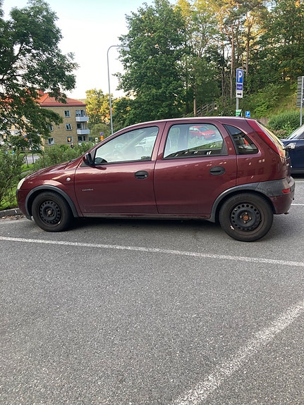 Opel Corsa 2 of 5