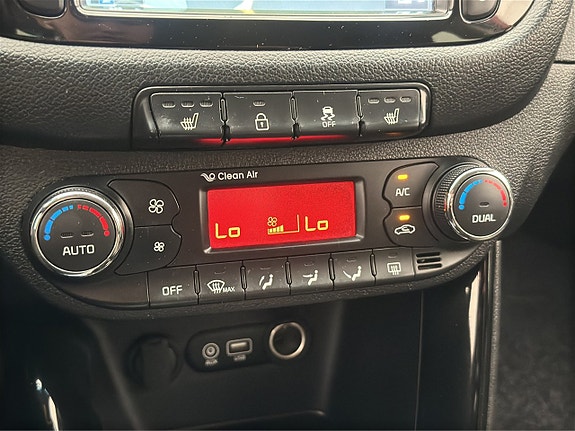 Kia Ceed 25 of 30
