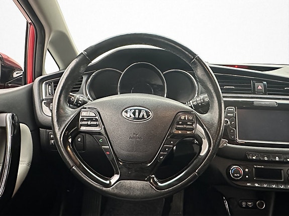 Kia Ceed 13 of 30