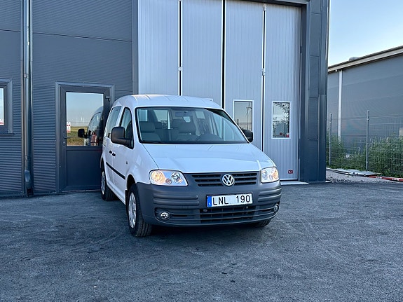 Volkswagen Caddy 2 of 5