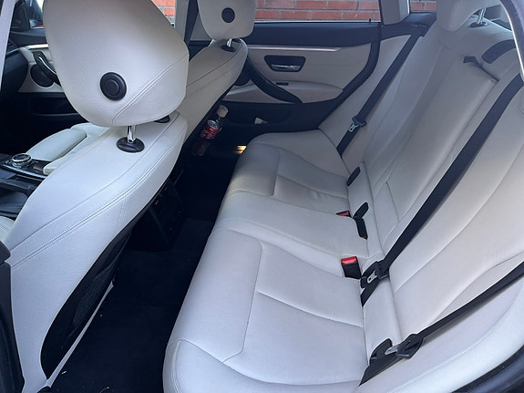 BMW 428i 2 of 4