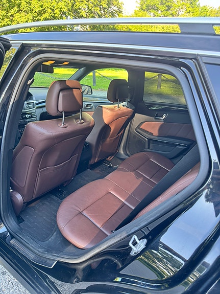 Mercedes-Benz E350 6 of 17