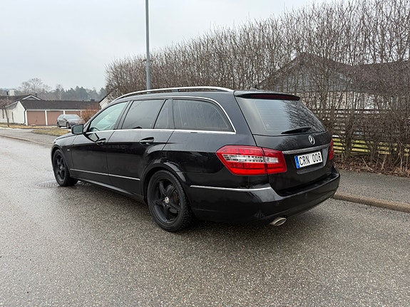 Mercedes-Benz E350 11 of 17