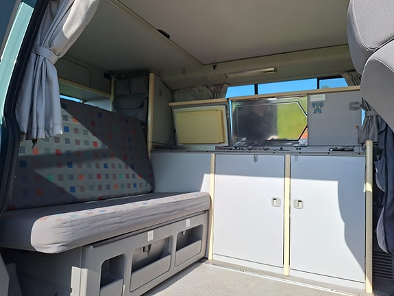 Volkswagen California 5 of 7