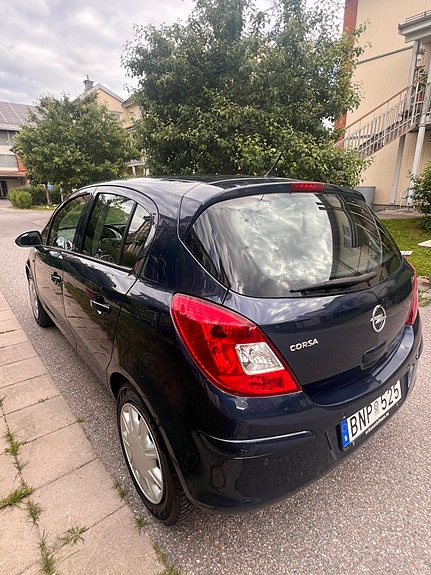 Opel Corsa 3 of 5