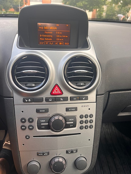 Opel Corsa 11 of 12