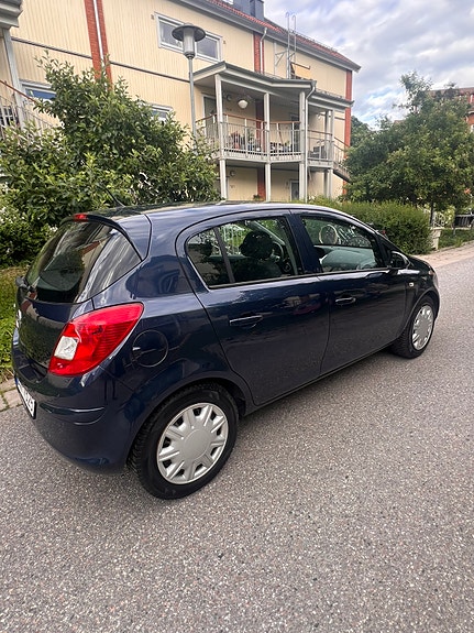 Opel Corsa 4 of 5