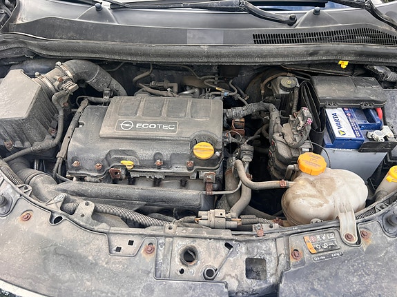 Opel Corsa 12 of 12