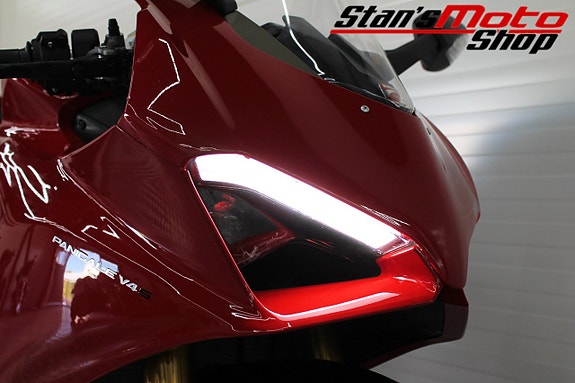 Ducati Panigale V4 S ABS Låga mil 10 of 23