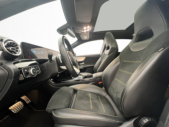 Mercedes-Benz A250 12 of 30