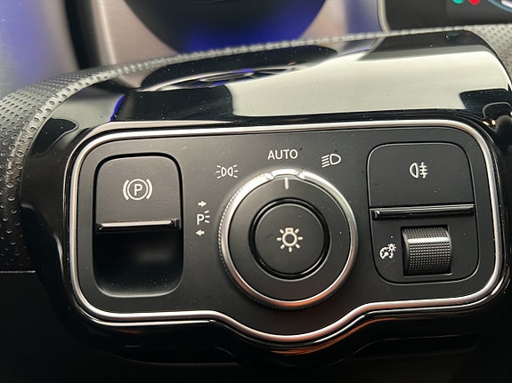 Mercedes-Benz A250 17 of 30