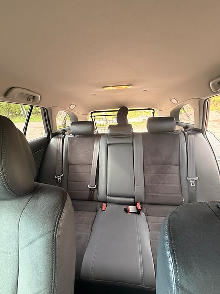 Toyota Avensis 4 of 5