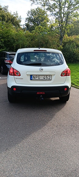Nissan Qashqai 2 of 5