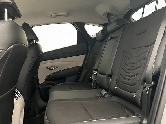 Hyundai Tucson 17 of 30