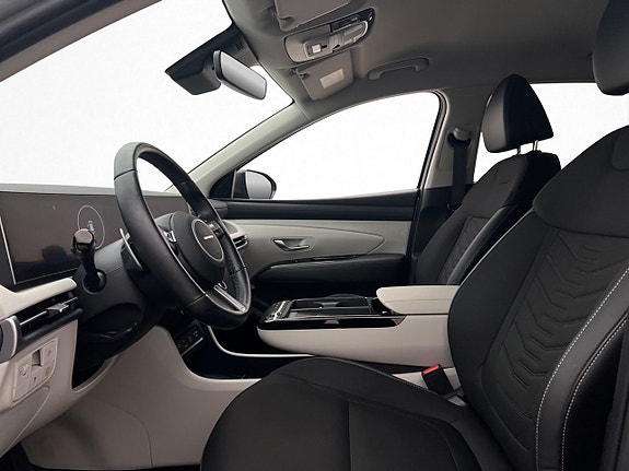 Hyundai Tucson 12 of 30
