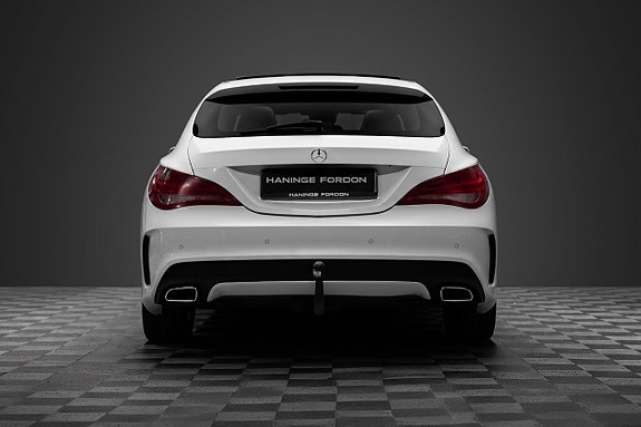 Mercedes-Benz CLA200 5 of 5