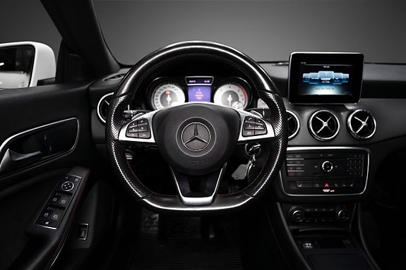 Mercedes-Benz CLA200 10 of 18