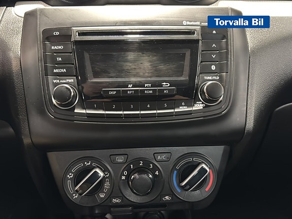 Suzuki Swift 11 of 16