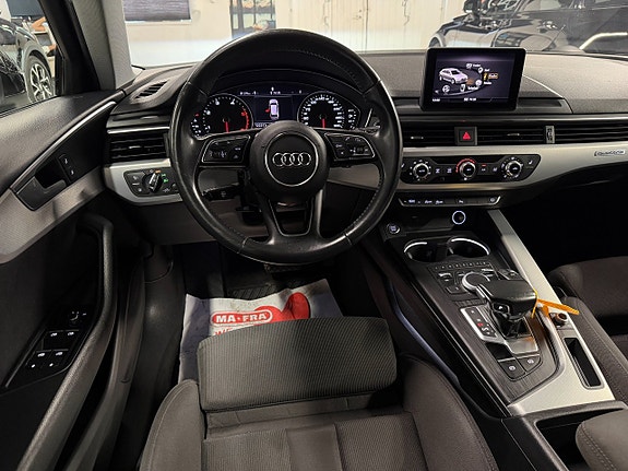 Audi A4 12 of 27