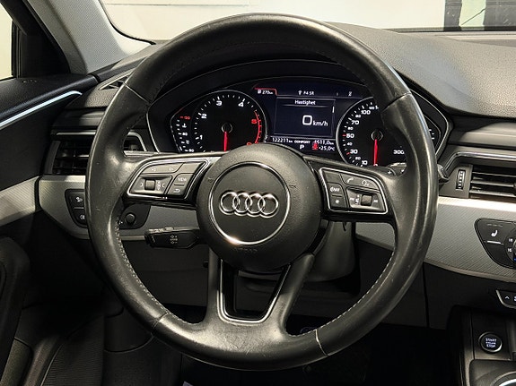 Audi A4 13 of 27