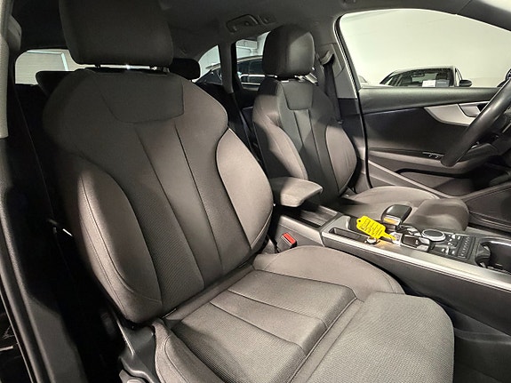 Audi A4 25 of 27