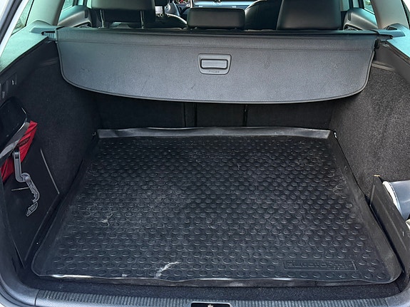 Volkswagen Passat 17 of 17