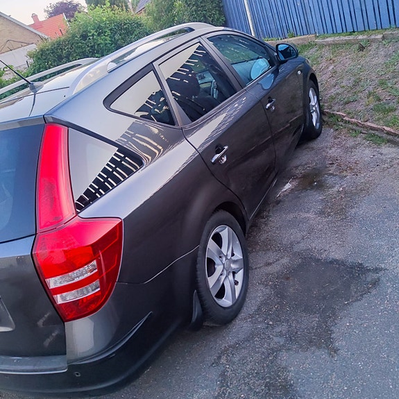 Kia Ceed 8 of 10