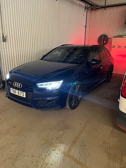 Audi A4 5 of 5