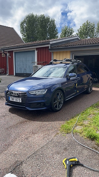 Audi A4 2 of 5