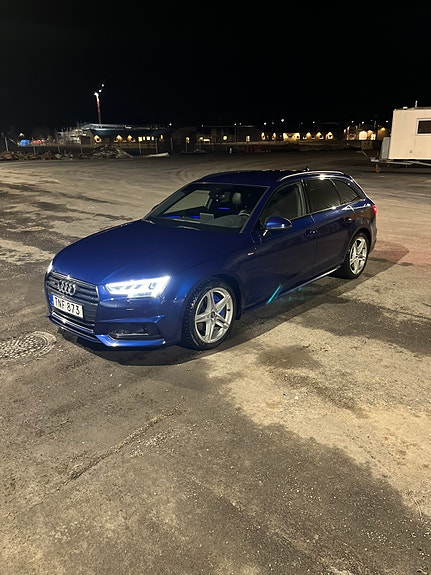Audi A4 4 of 5