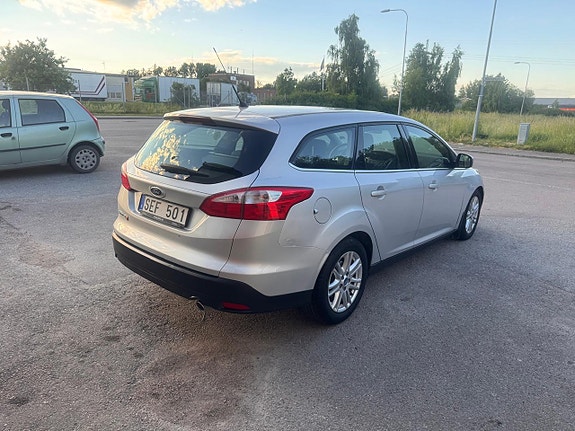 Ford Focus 10 of 18