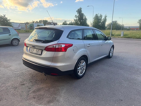 Ford Focus 9 of 18