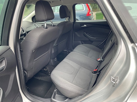 Ford Focus 14 of 15