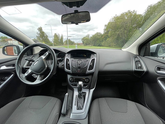 Ford Focus 11 of 15