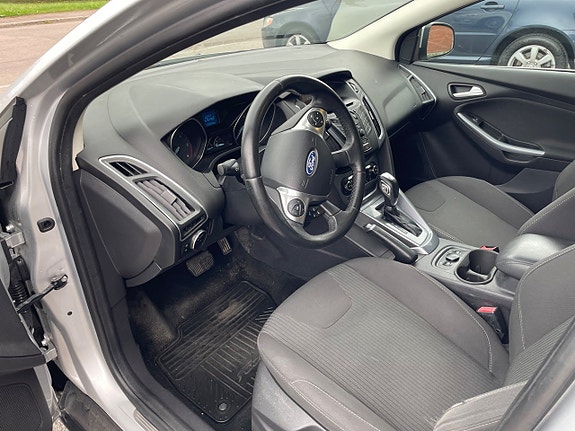 Ford Focus 8 of 15
