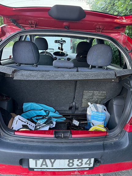 Toyota Yaris 10 of 11