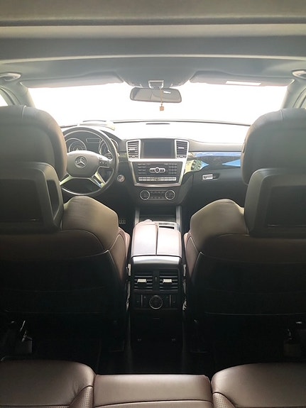 Mercedes-Benz GL63 12 of 15