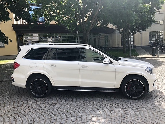 Mercedes-Benz GL63 4 of 5