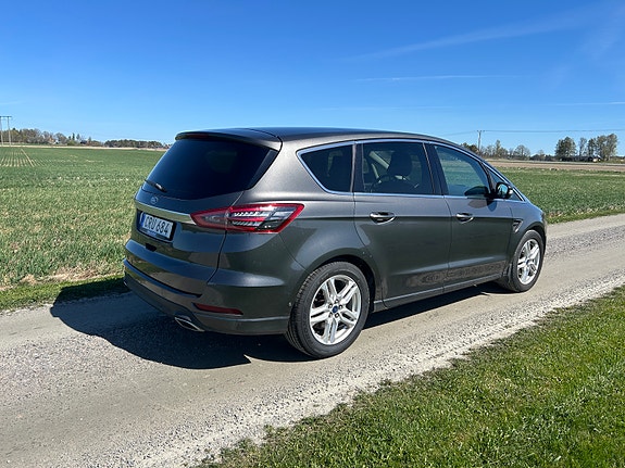 Ford S-MAX 5 of 5