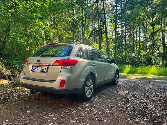 Subaru Outback 4 of 5