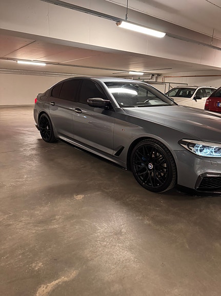 BMW 520d 4 of 5