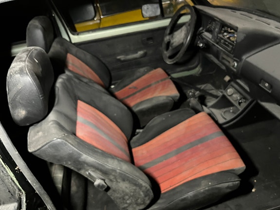 Volkswagen Golf I 2 of 4
