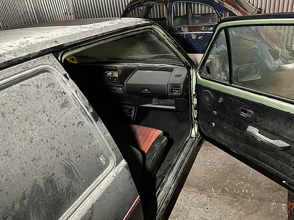 Volkswagen Golf I 4 of 4