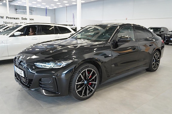 BMW i4 3 of 5