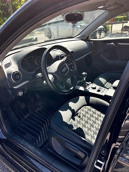 Audi A3 3 of 4