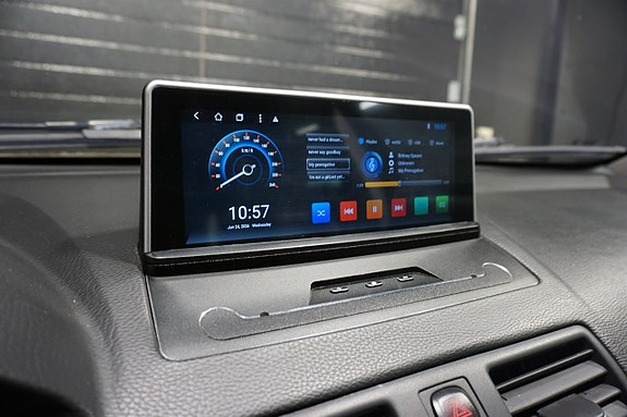 Volvo XC90 18 of 23