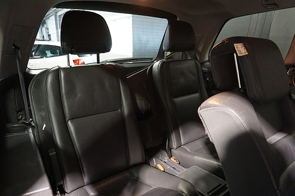 Volvo XC90 10 of 23