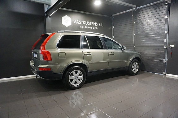 Volvo XC90 7 of 23