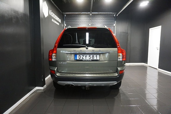 Volvo XC90 6 of 23