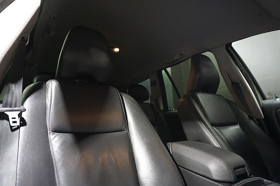 Volvo XC90 12 of 23